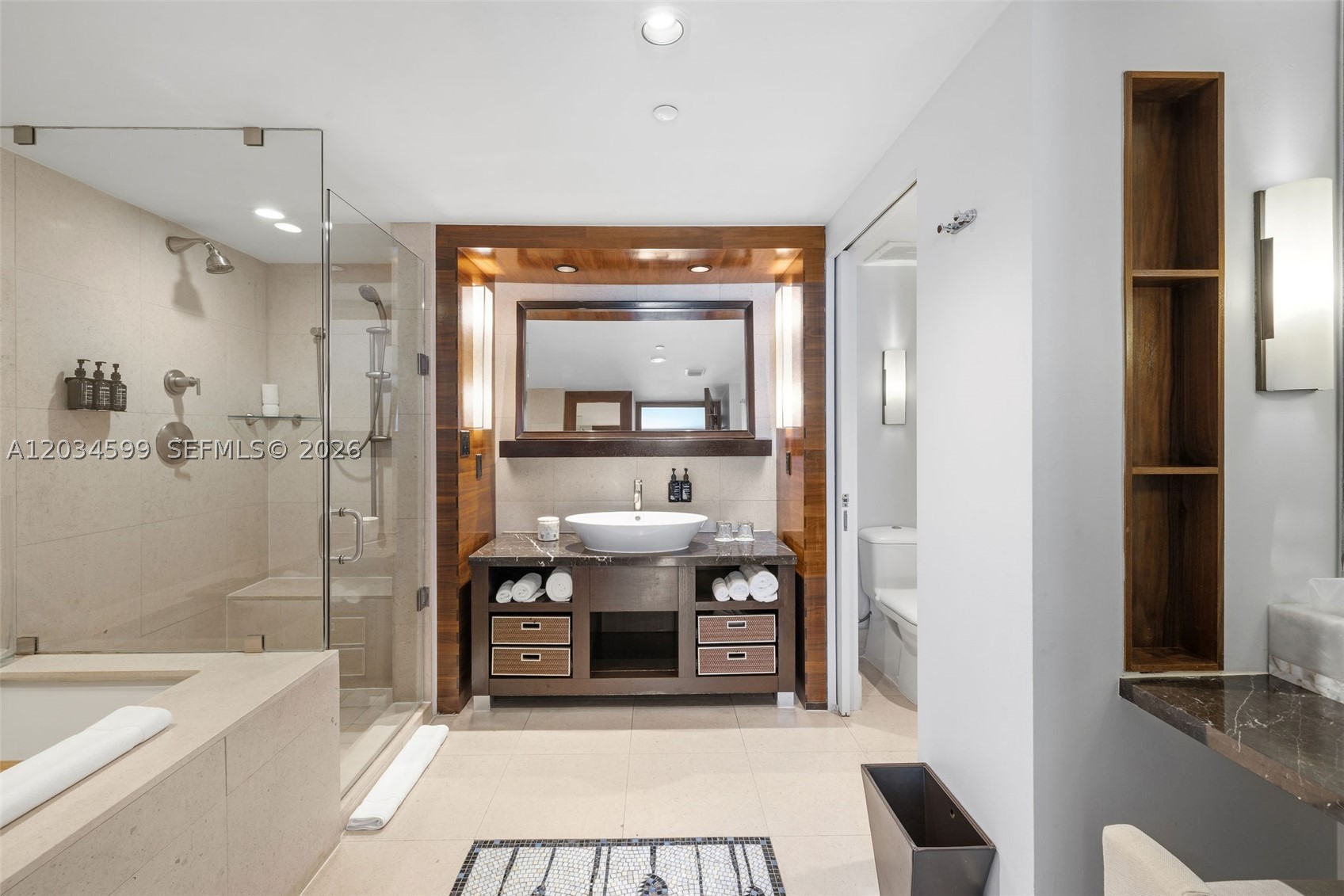 6801 Collins Ave #1010, Miami Beach FL 33141