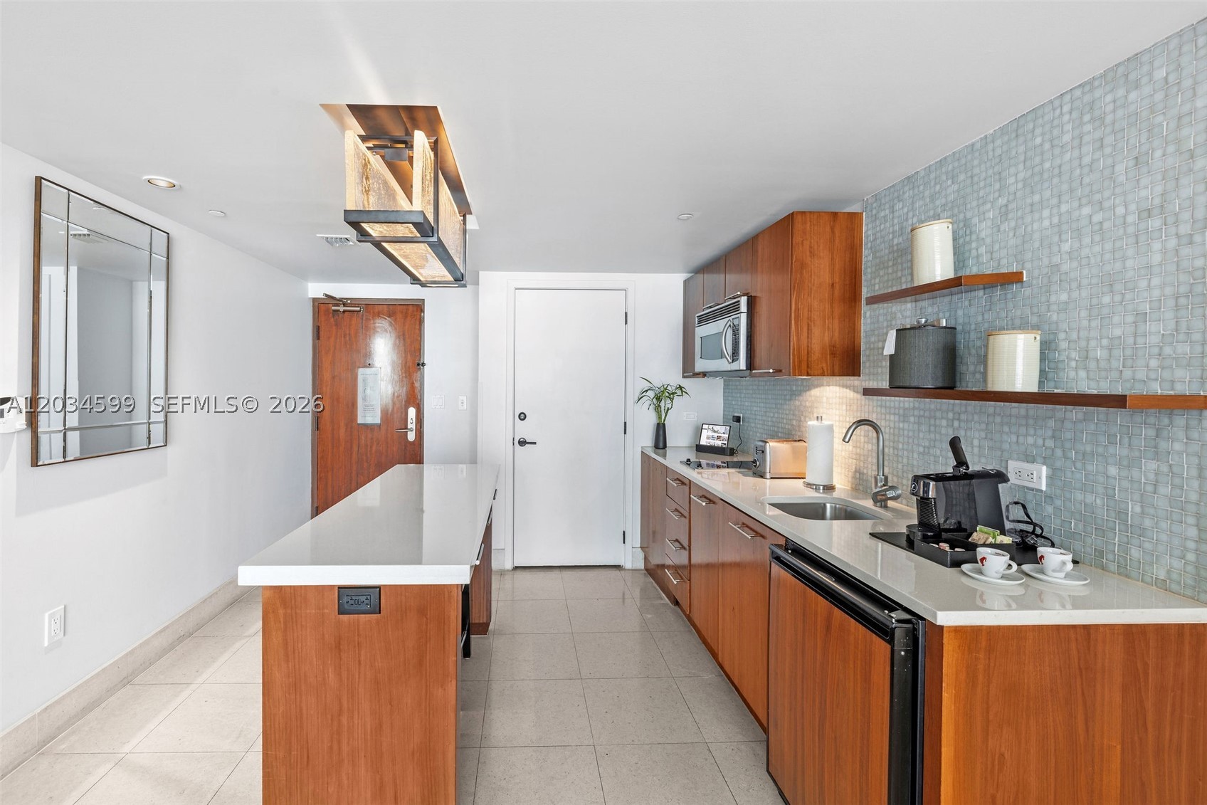 6801 Collins Ave #1010, Miami Beach FL 33141