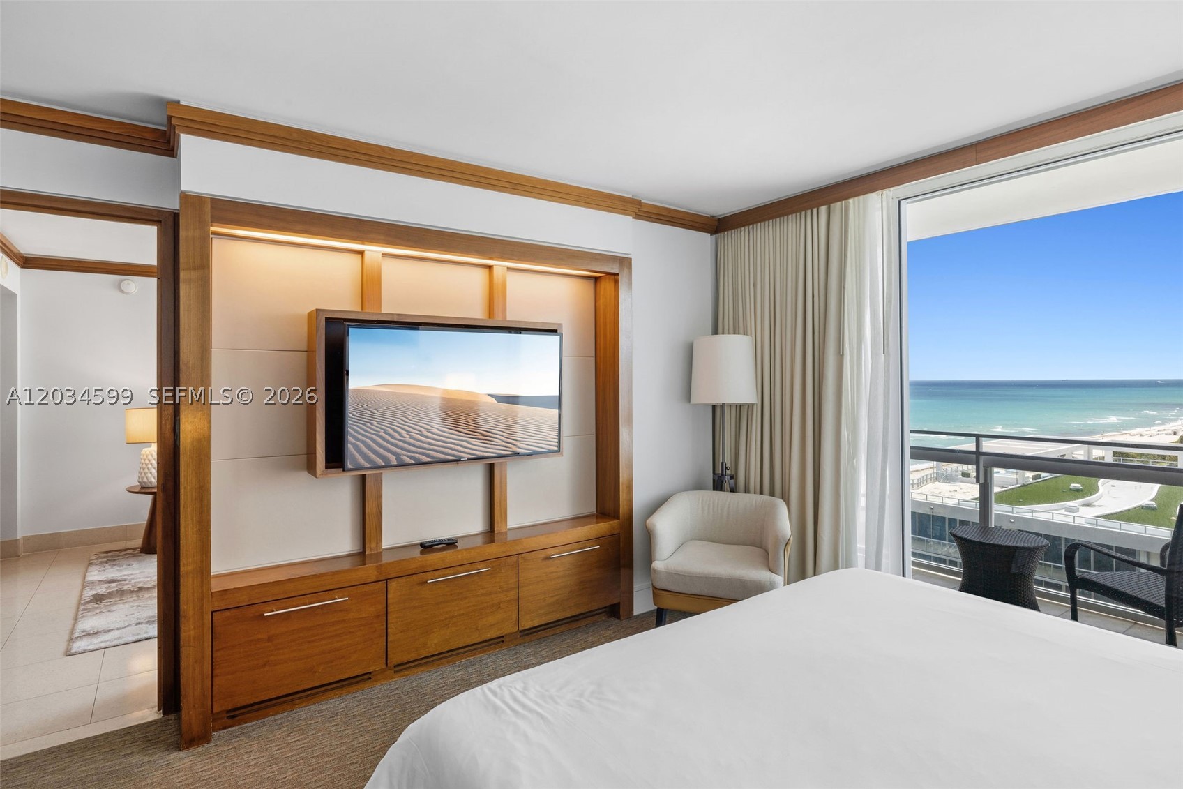 6801 Collins Ave #1010, Miami Beach FL 33141