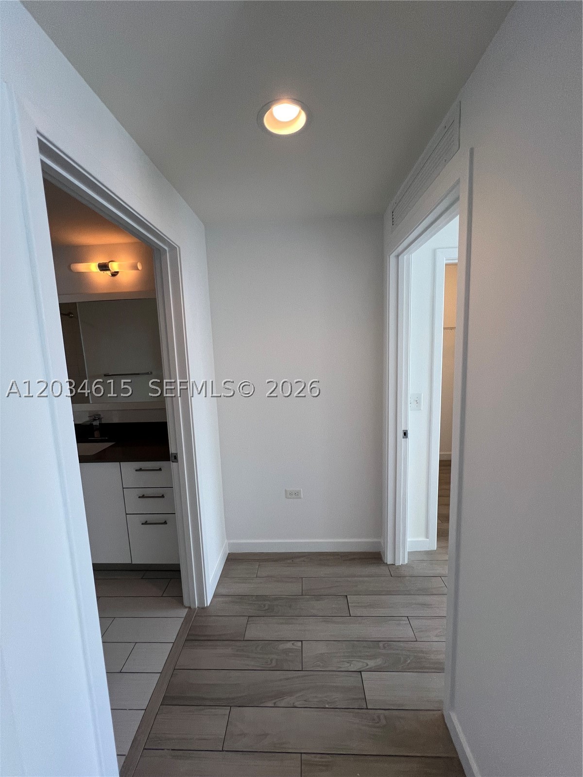 999 SW 1st Ave #2405, Miami FL 33130