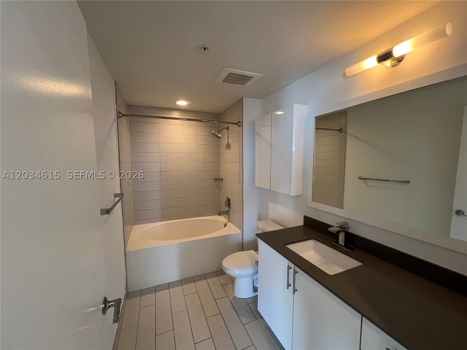 999 SW 1st Ave #2405, Miami FL 33130