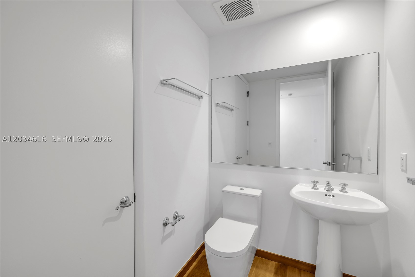 100 S Pointe Dr #1608, Miami Beach FL 33139
