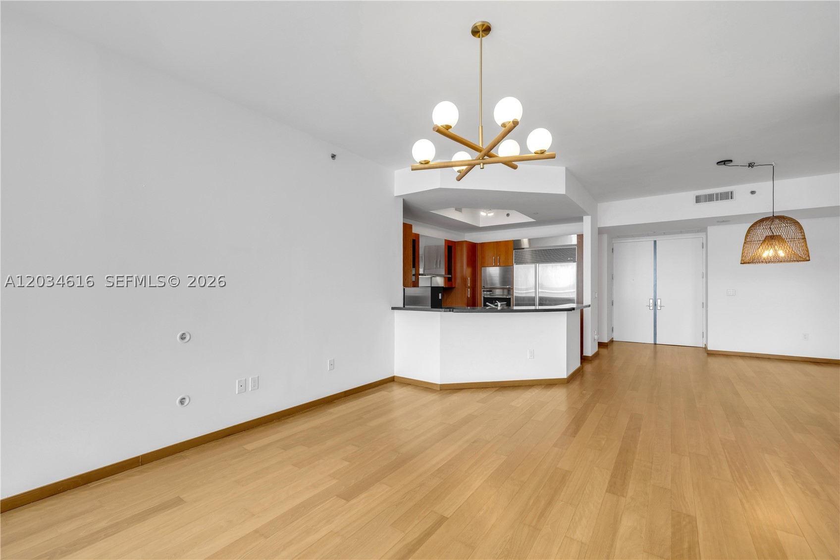 100 S Pointe Dr #1608, Miami Beach FL 33139