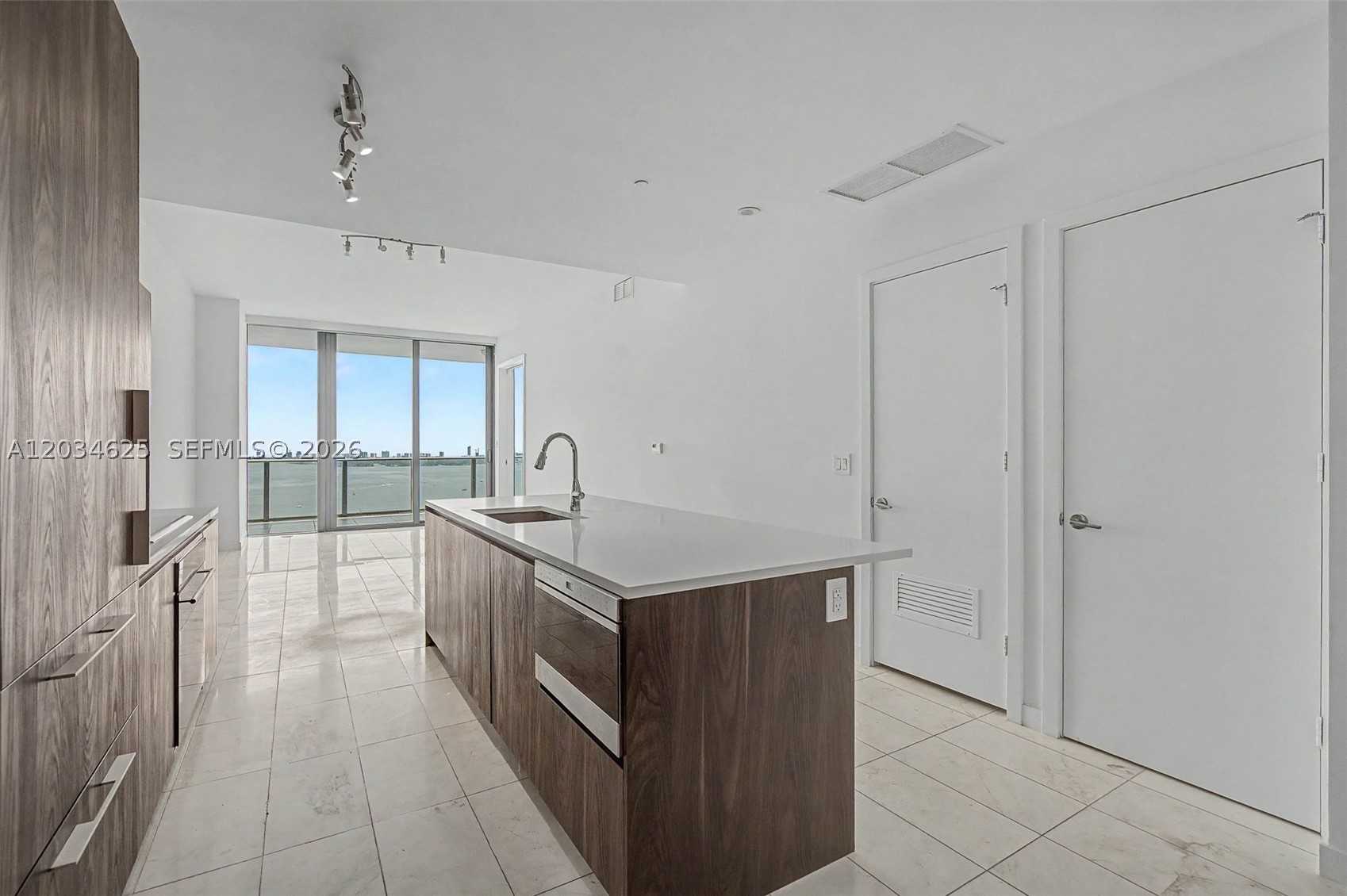 480 NE 31st St #3902, Miami FL 33137