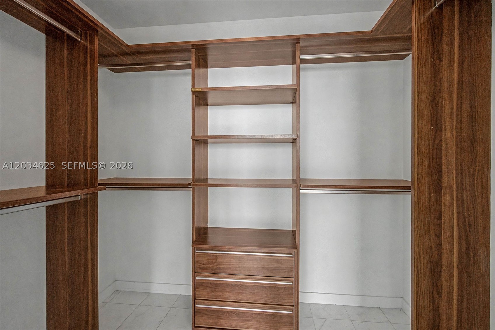 480 NE 31st St #3902, Miami FL 33137