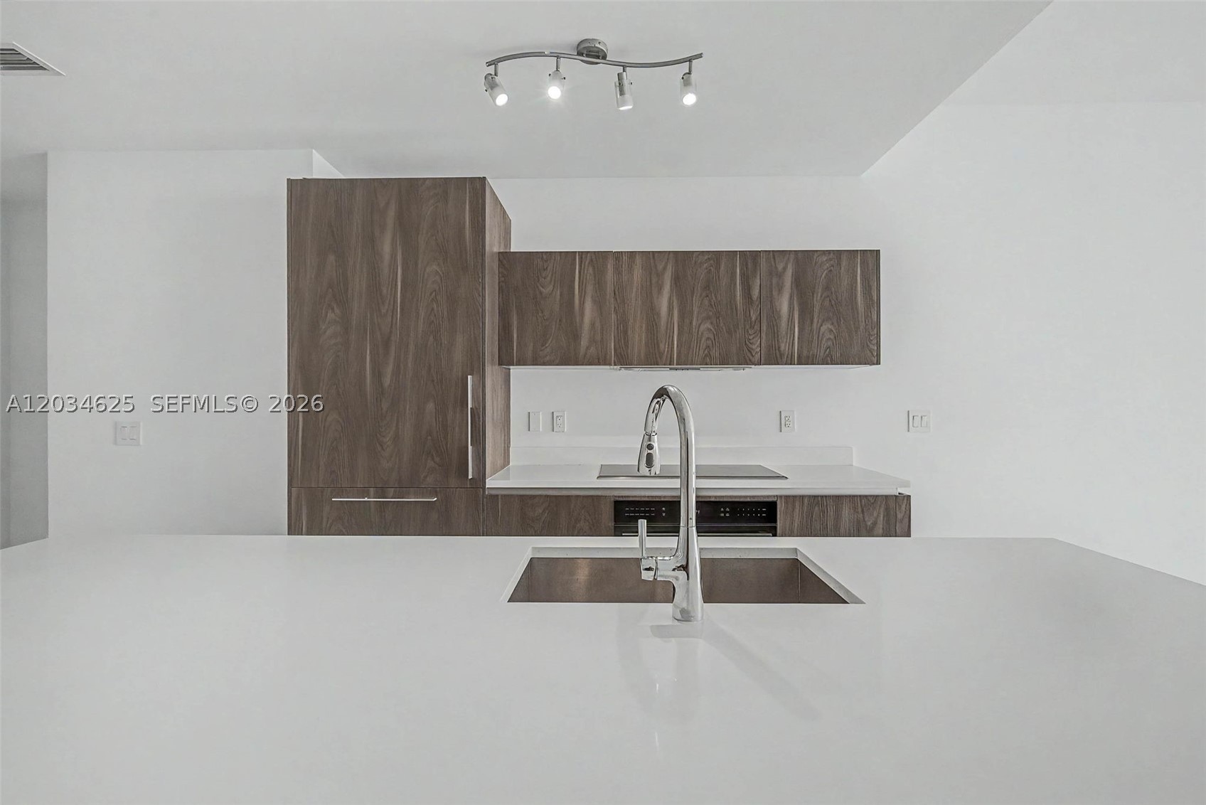 480 NE 31st St #3902, Miami FL 33137