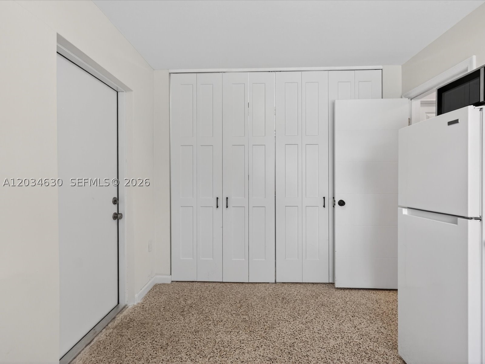 xxxx SW undisclosed #-, South Miami FL 33143