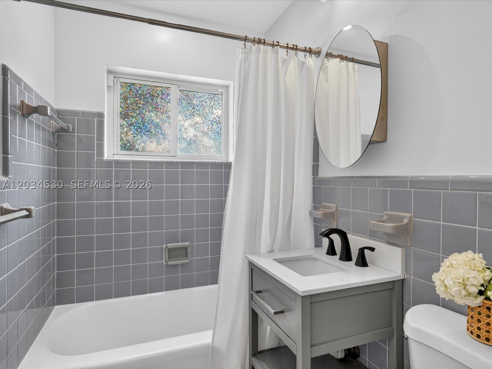 xxxx SW undisclosed #-, South Miami FL 33143
