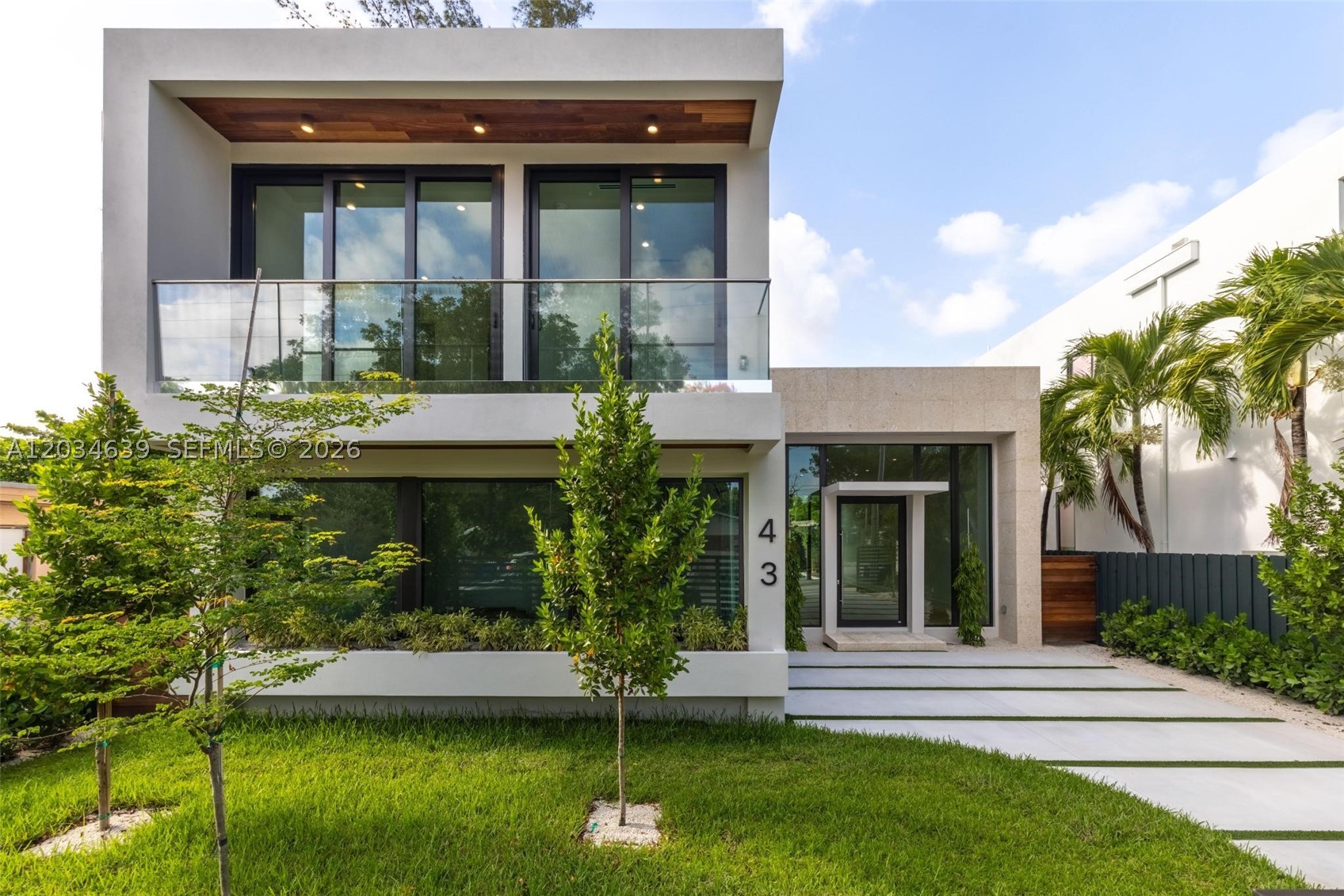 43 NW 42nd St, Miami FL 33127