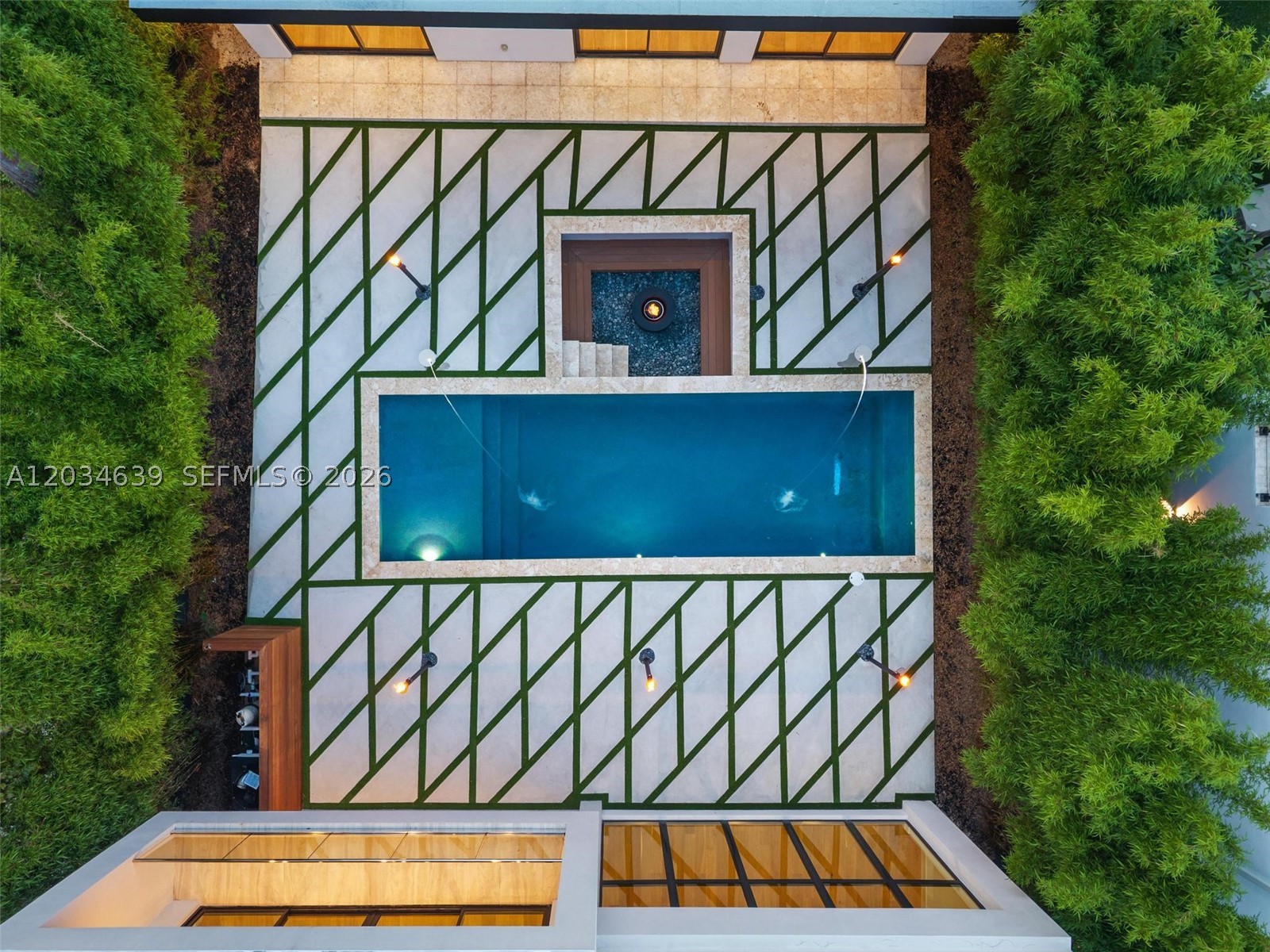43 NW 42nd St, Miami FL 33127