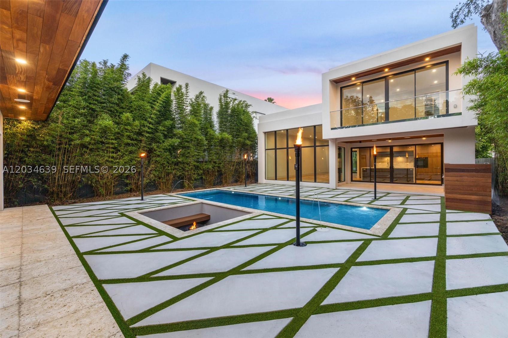 43 NW 42nd St, Miami FL 33127