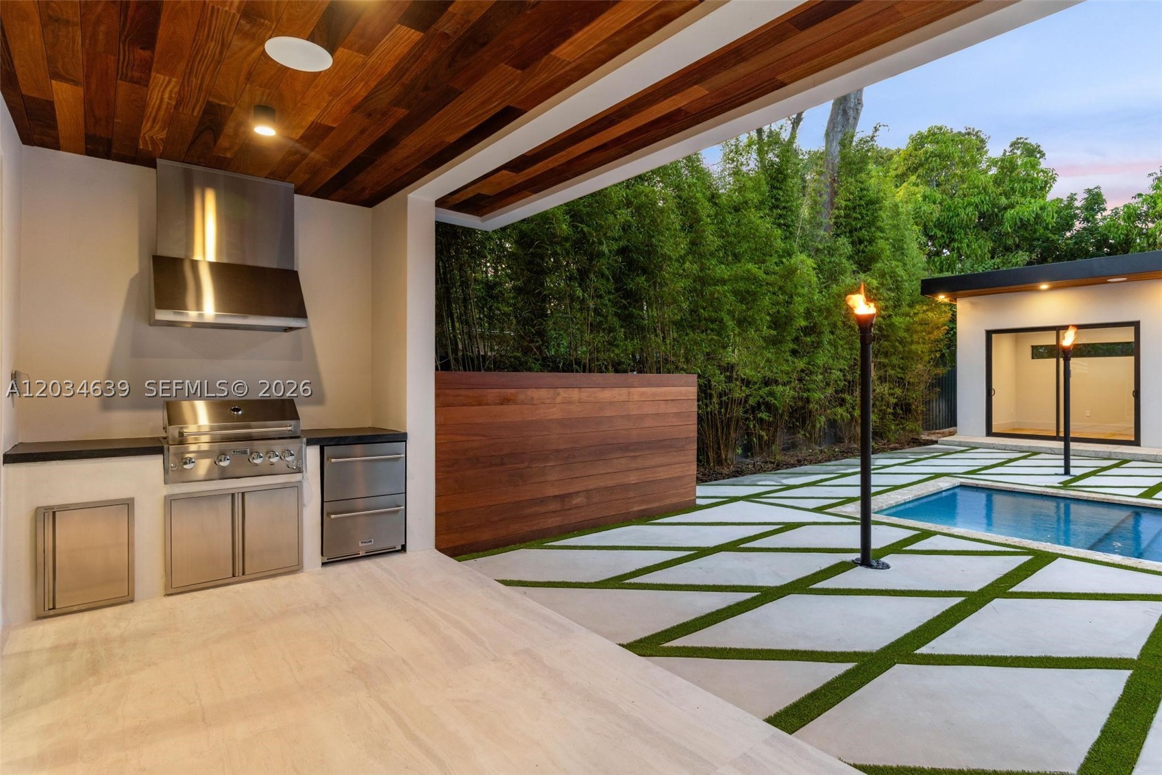 43 NW 42nd St, Miami FL 33127