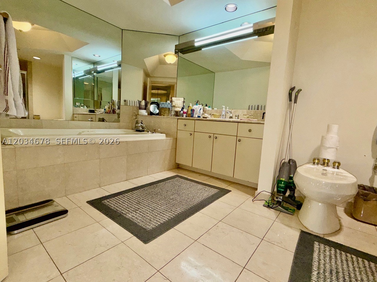 2000 Island Blvd #308, Aventura FL 33160