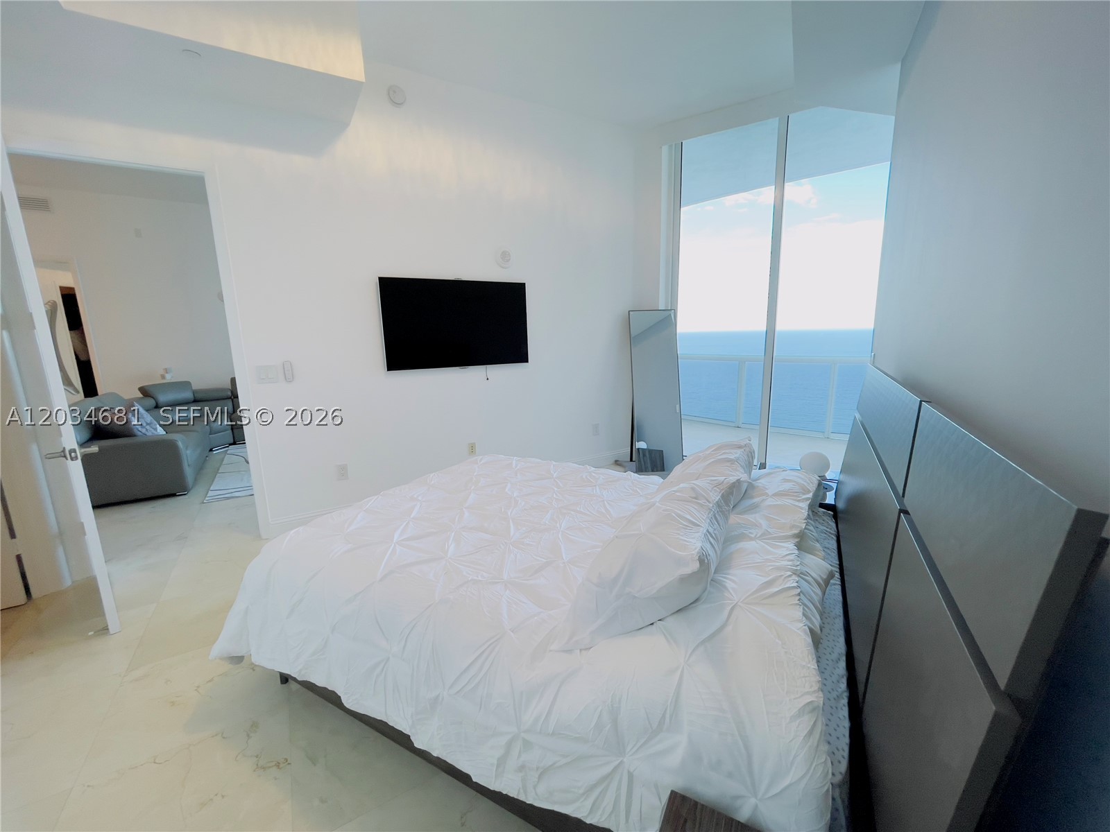 16001 COLLINS AVE #4107, Sunny Isles Beach FL 33160