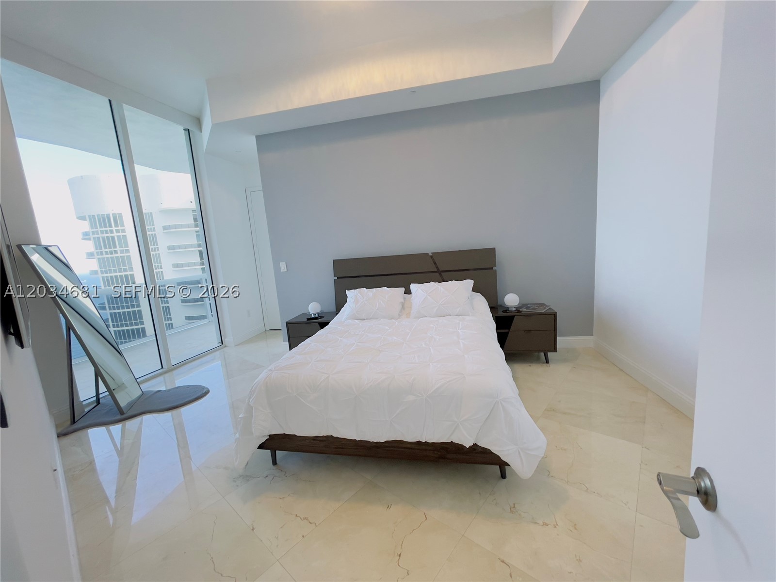 16001 COLLINS AVE #4107, Sunny Isles Beach FL 33160