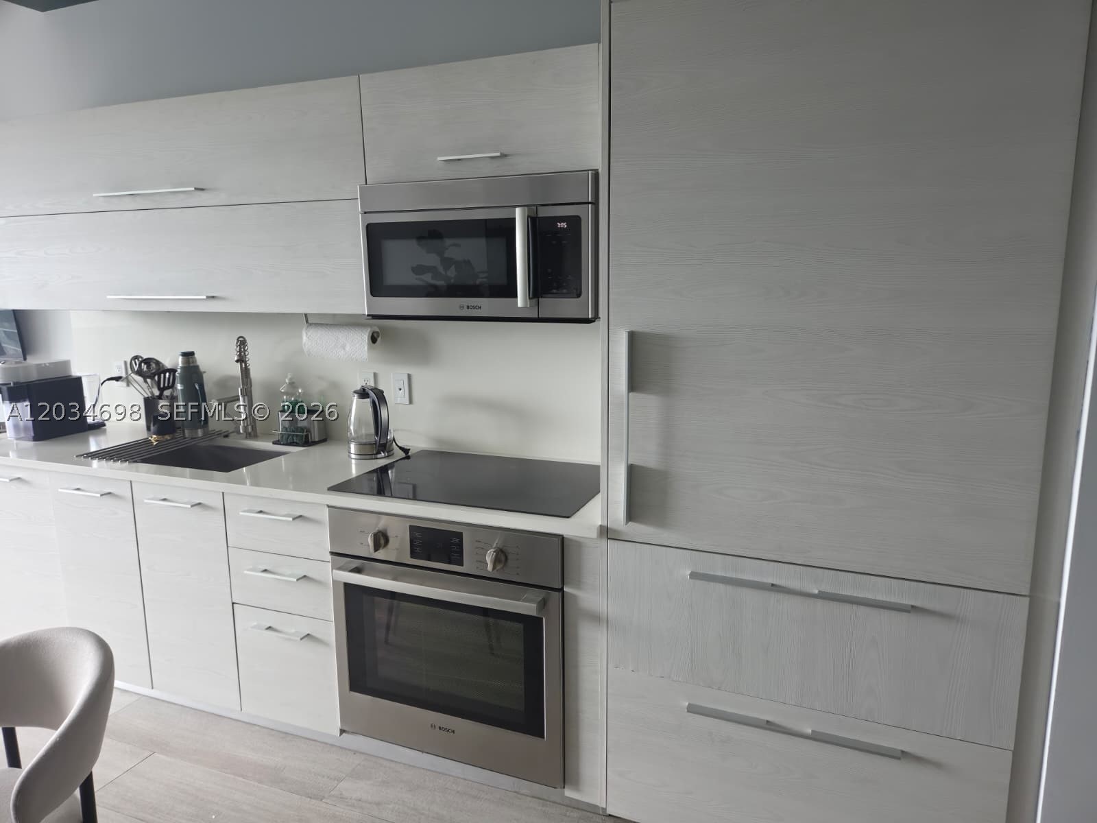 45 SW 9th St #4309, Miami FL 33130
