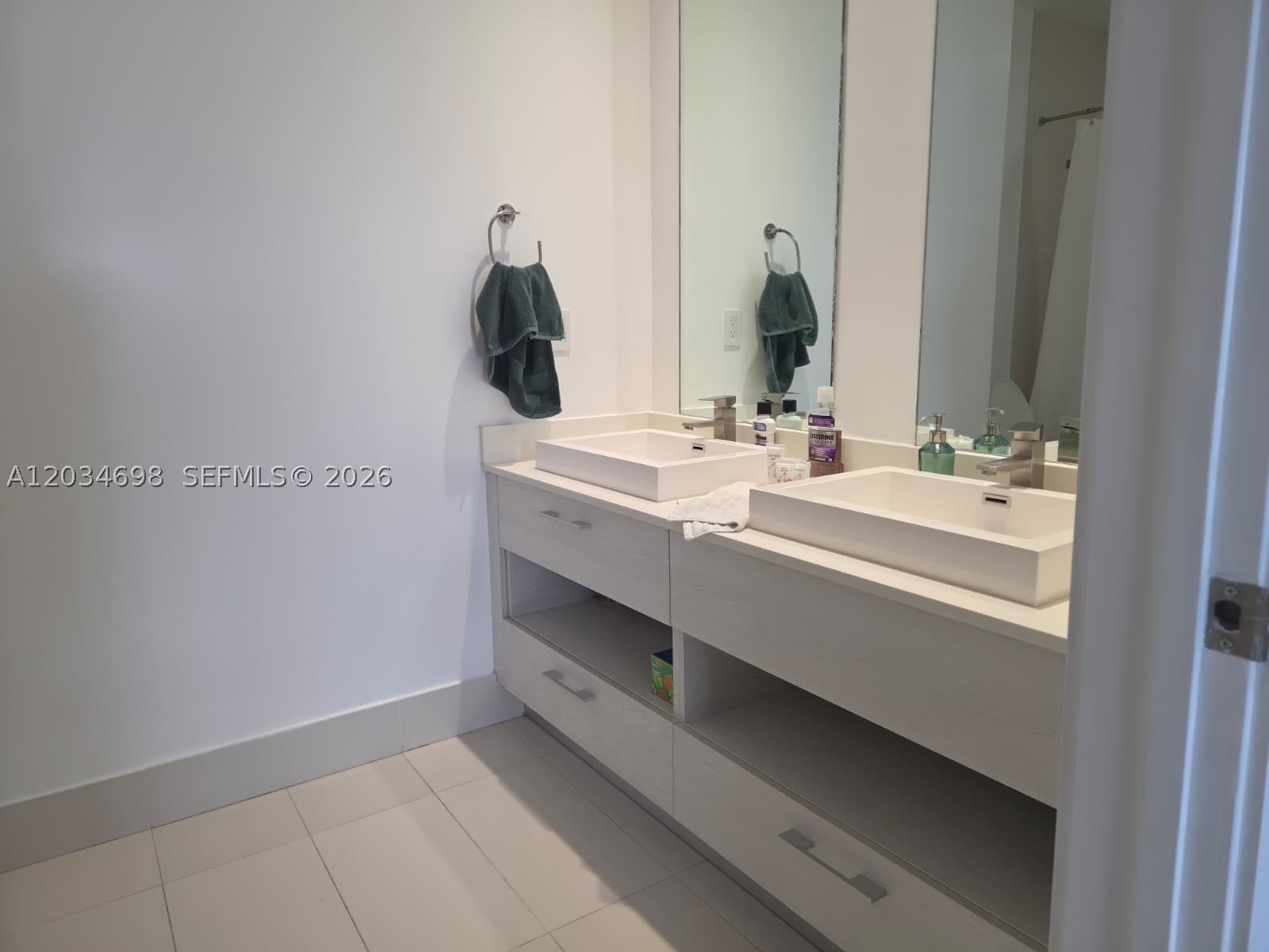 45 SW 9th St #4309, Miami FL 33130