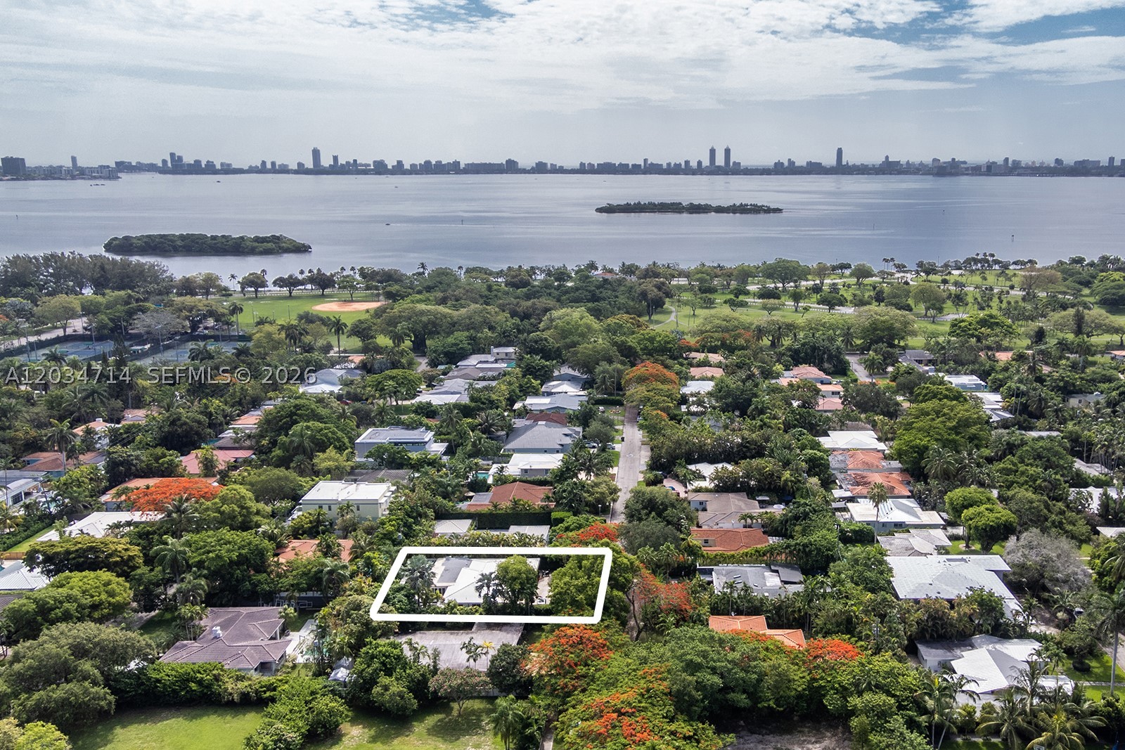 533 NE 52 Ter #., Miami FL 33137