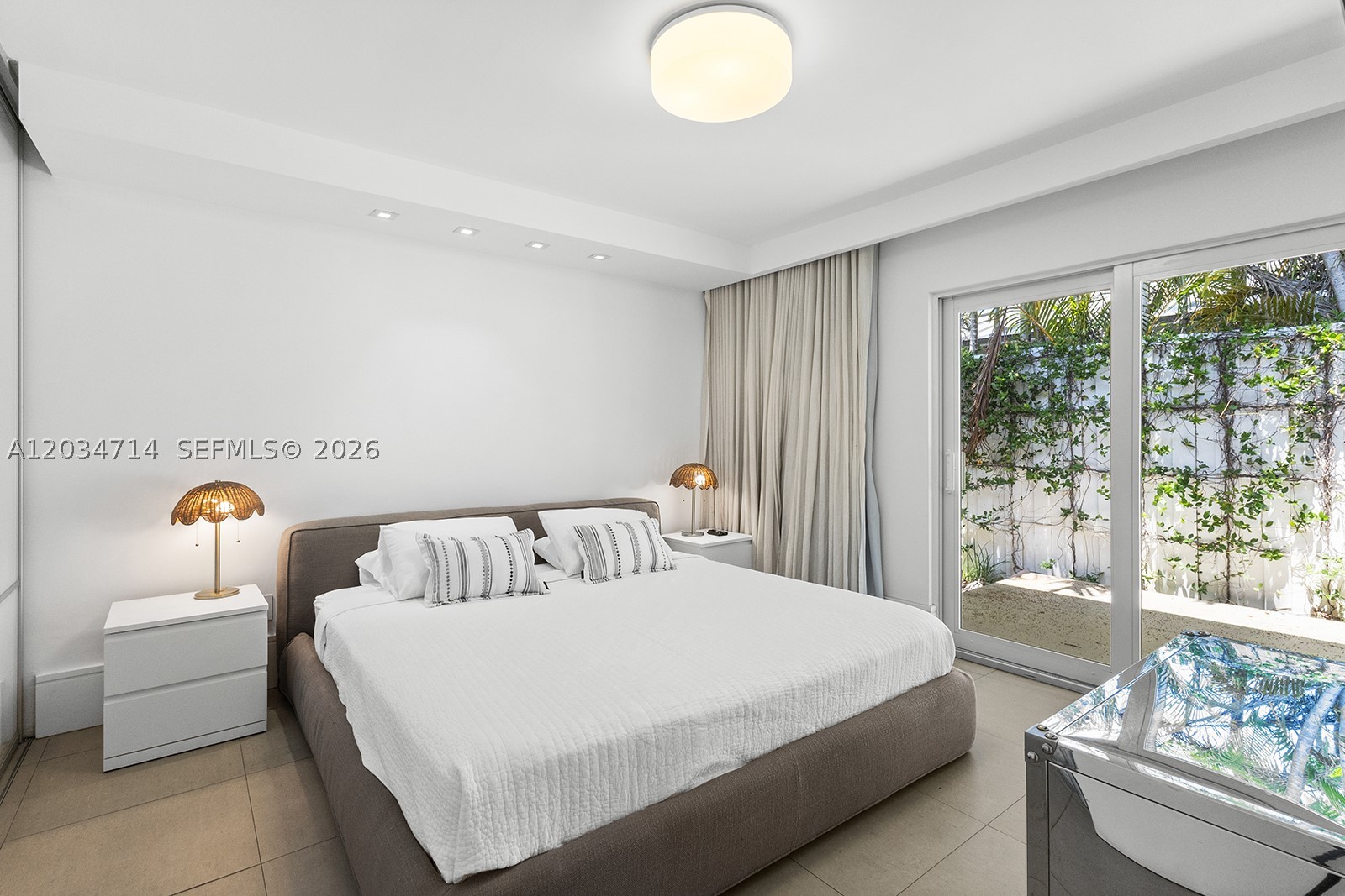 533 NE 52 Ter #., Miami FL 33137