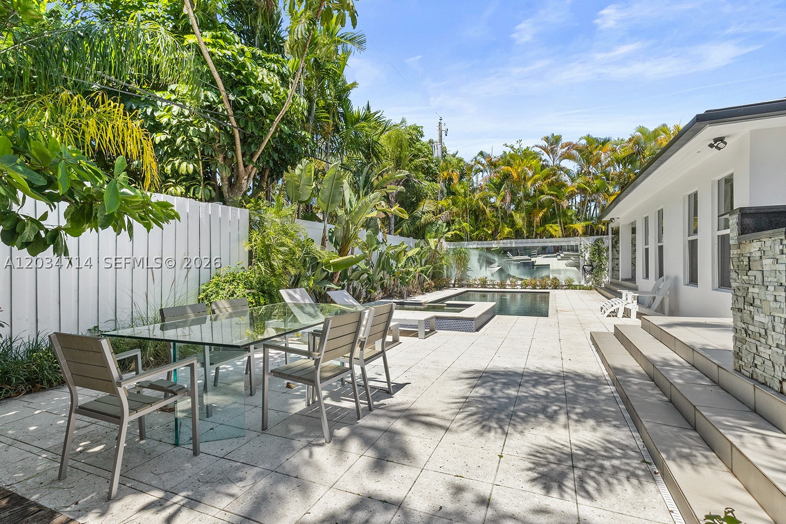 533 NE 52 Ter #., Miami FL 33137