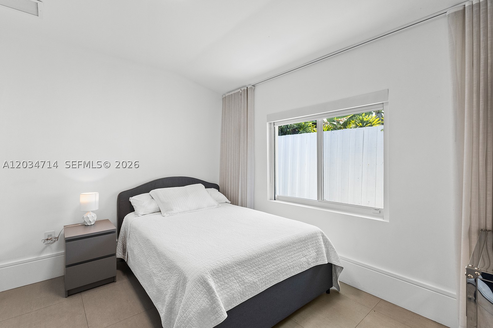 533 NE 52 Ter #., Miami FL 33137