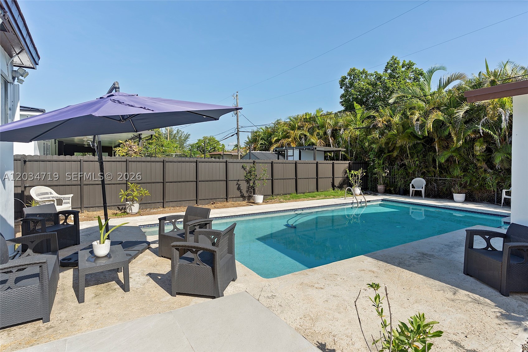 6801 SW 27th St, Miami FL 33155