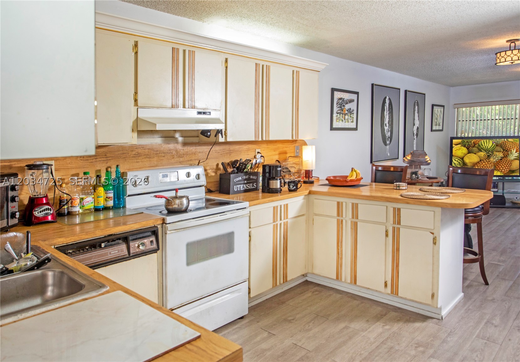 3610 SW 14th St, Miami FL 33145