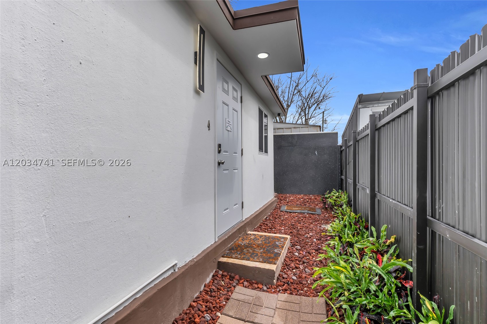 621 NW 59th Ave, Miami FL 33126