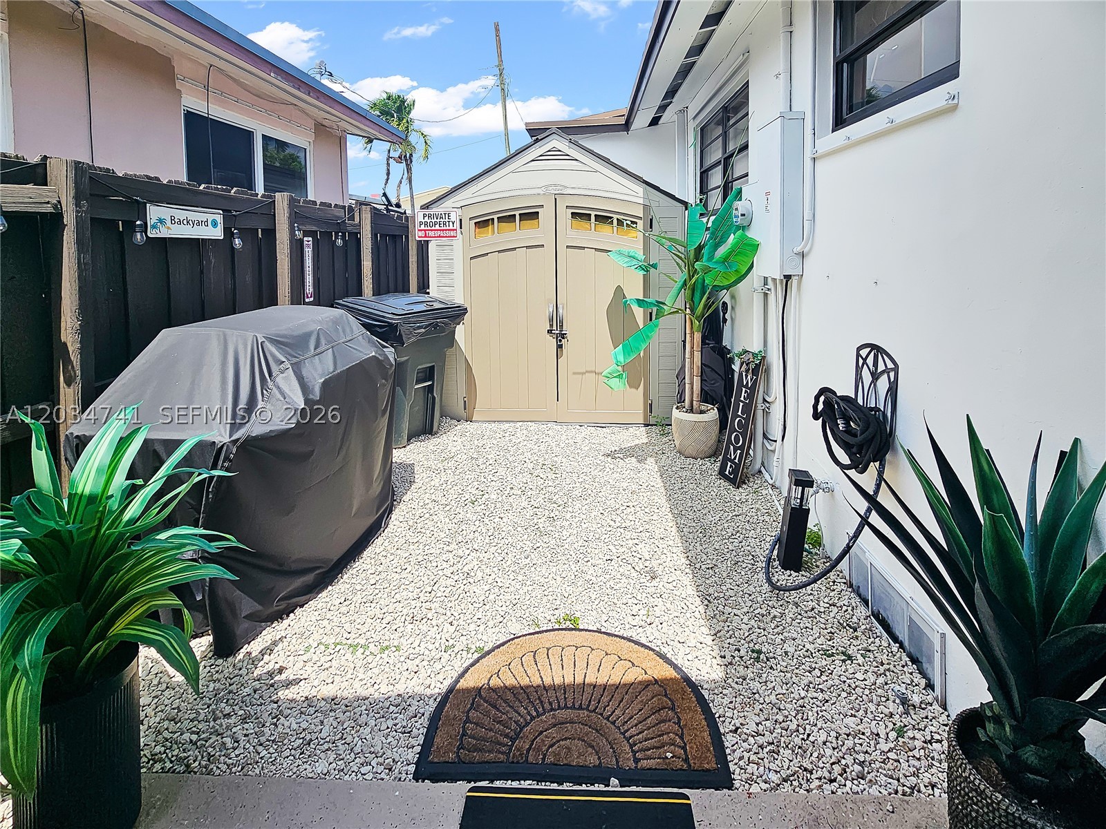 621 NW 59th Ave, Miami FL 33126