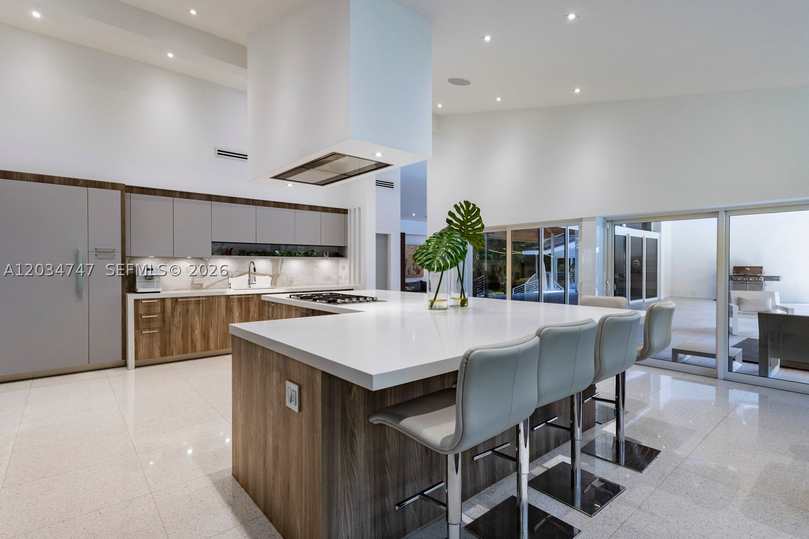 5780 Las Palmas Dr, Coral Gables FL 33156