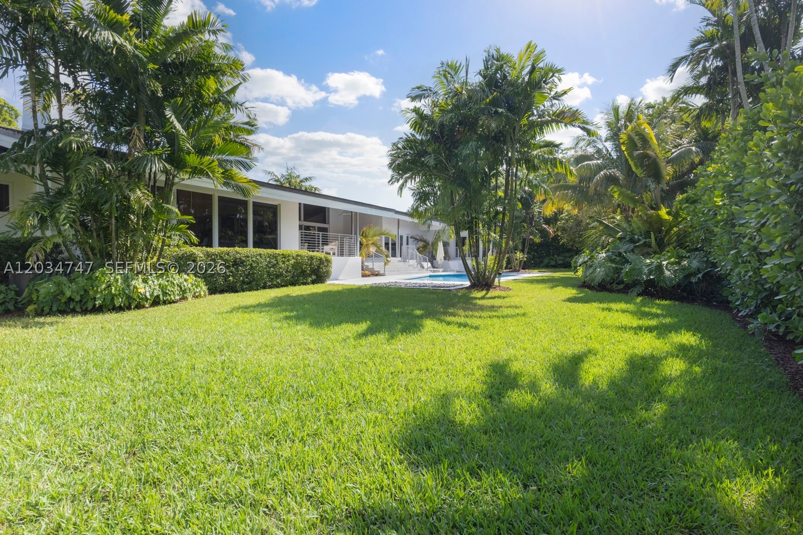 5780 Las Palmas Dr, Coral Gables FL 33156