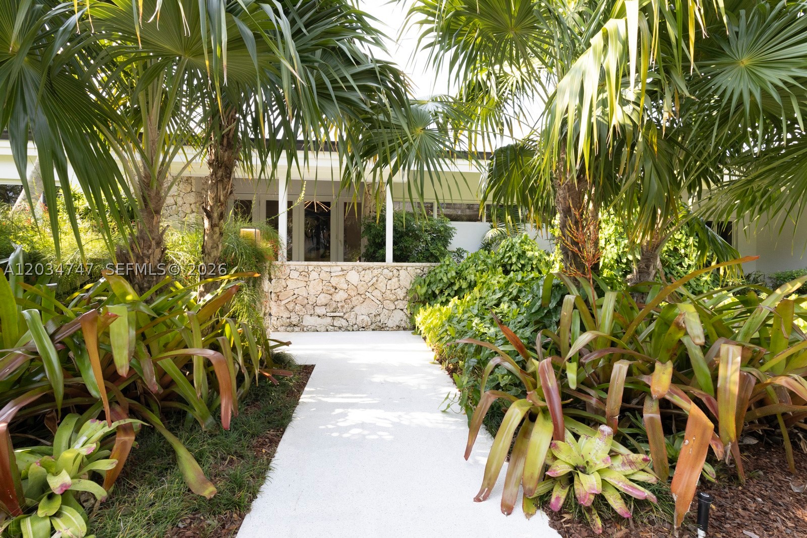 5780 Las Palmas Dr, Coral Gables FL 33156