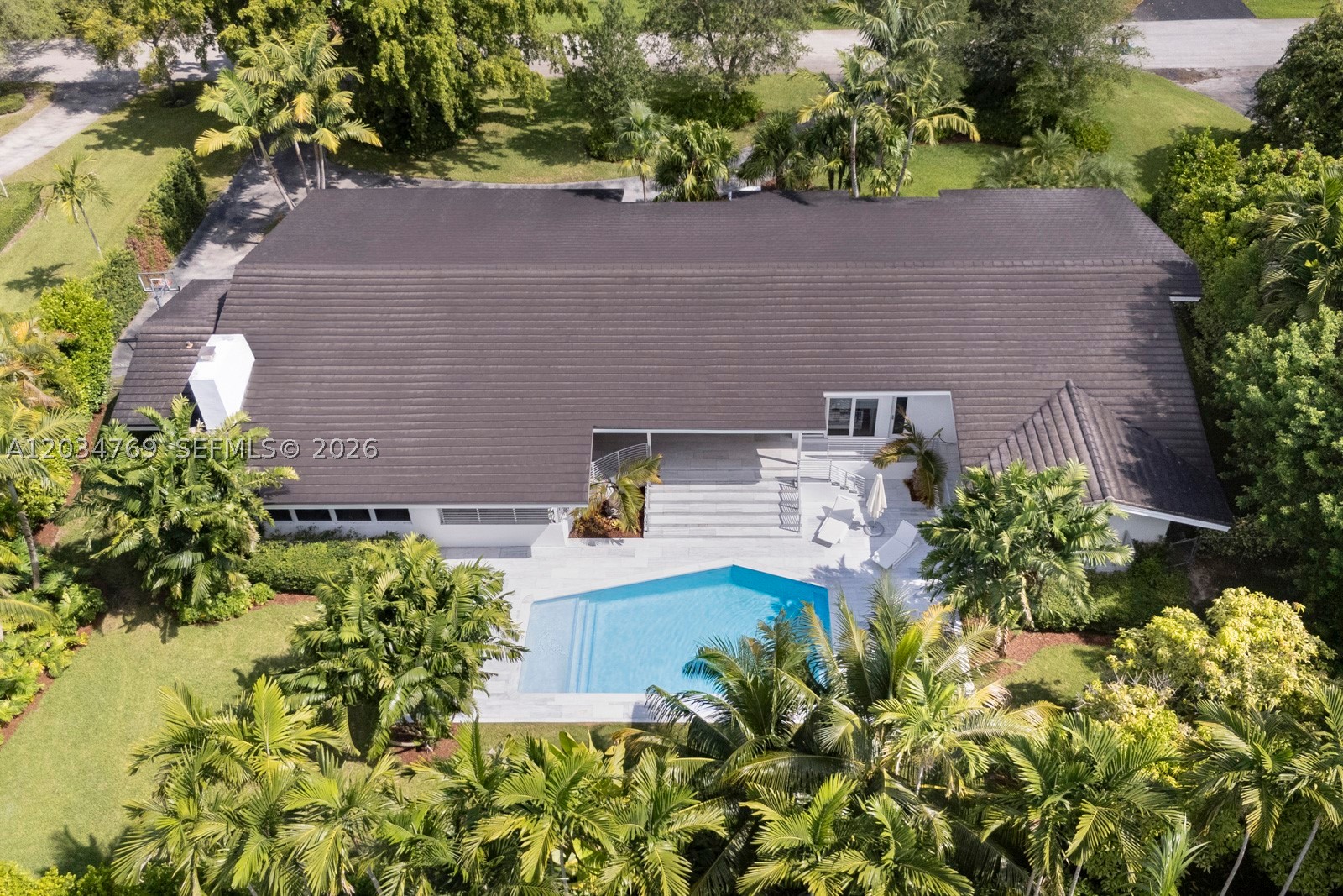 5780 Las Palmas Dr, Coral Gables FL 33156