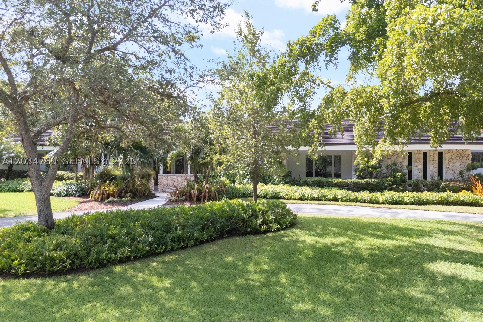 5780 Las Palmas Dr, Coral Gables FL 33156