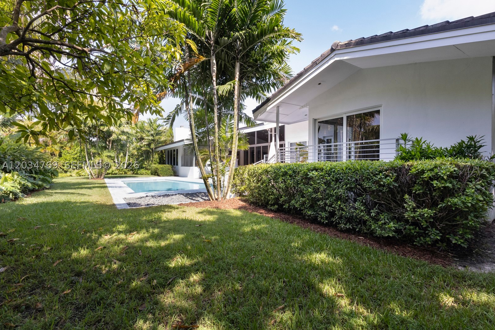 5780 Las Palmas Dr, Coral Gables FL 33156
