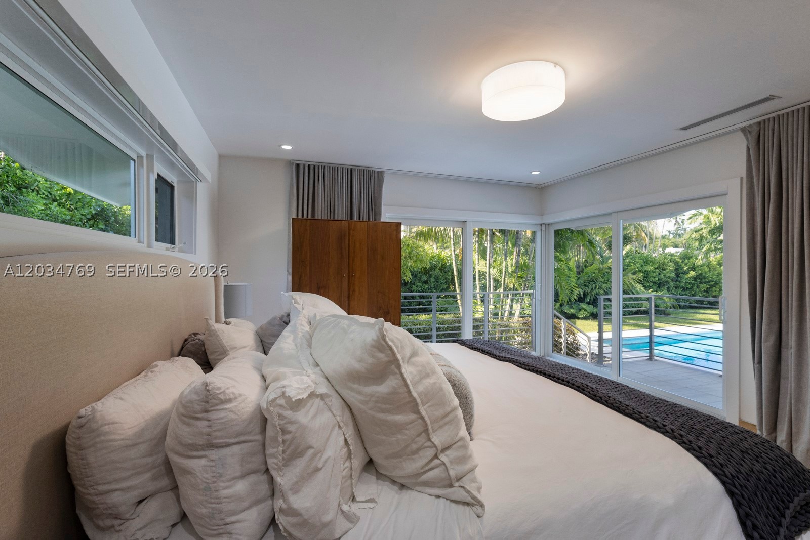 5780 Las Palmas Dr, Coral Gables FL 33156
