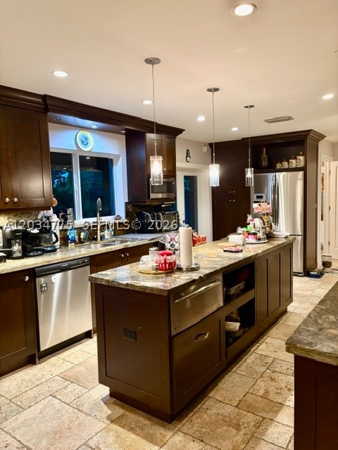 9624 SW 79th Ter, Miami FL 33173