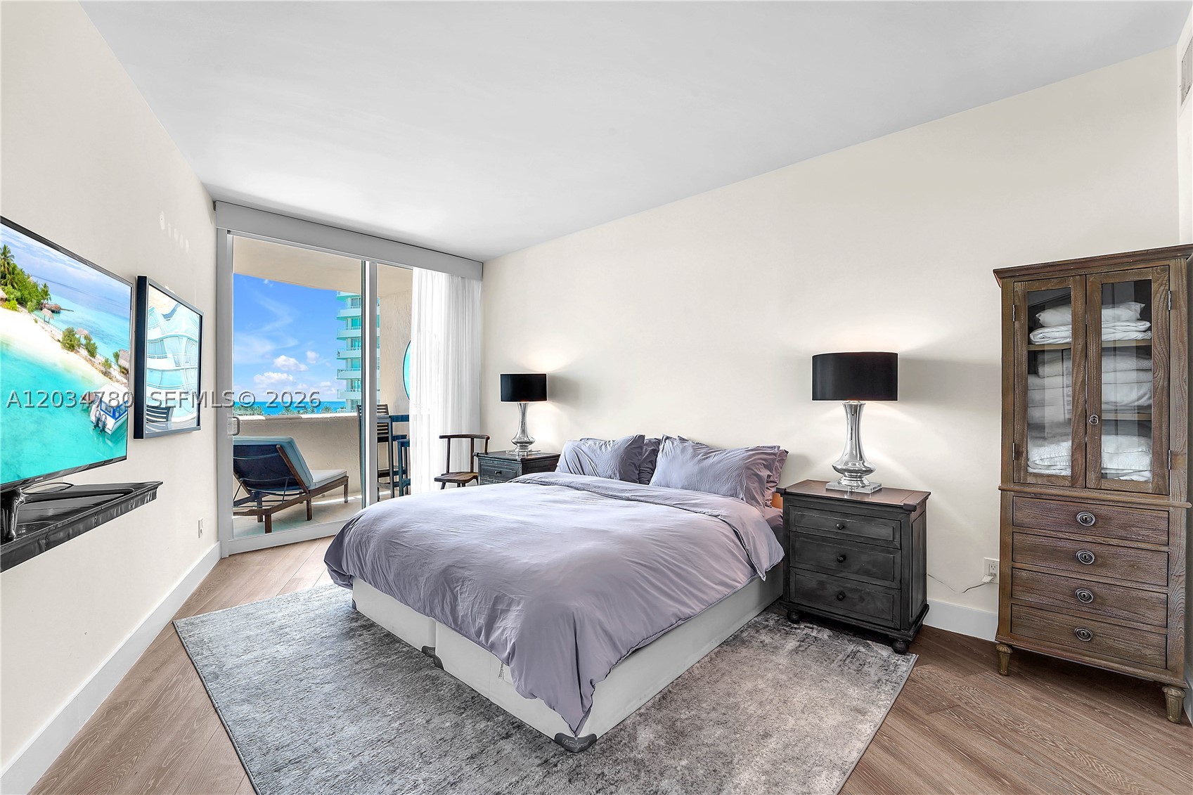 300 S POINTE DR #809, Miami Beach FL 33139