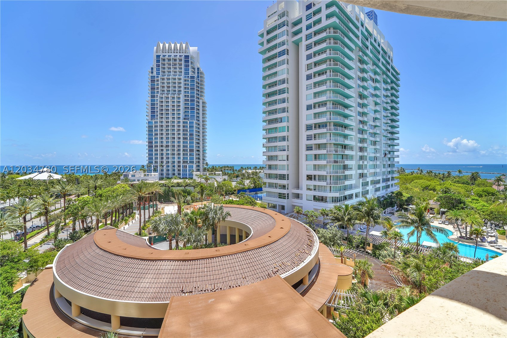 300 S POINTE DR #809, Miami Beach FL 33139
