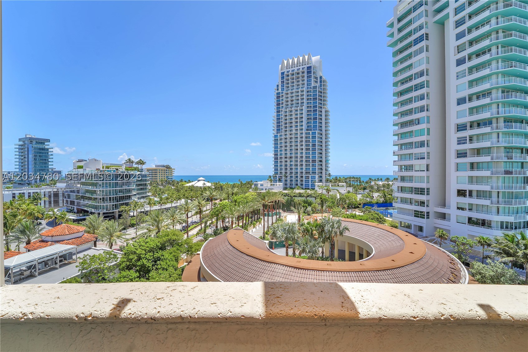 300 S POINTE DR #809, Miami Beach FL 33139