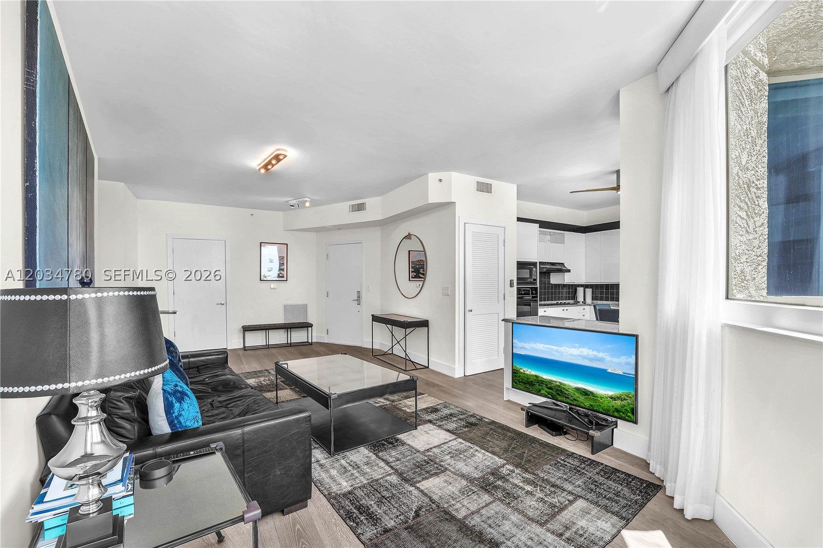 300 S POINTE DR #809, Miami Beach FL 33139