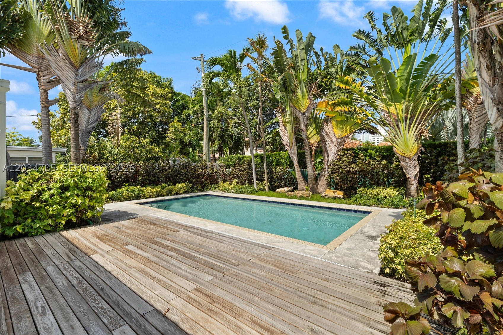 4531 Sheridan Ave, Miami Beach FL 33140