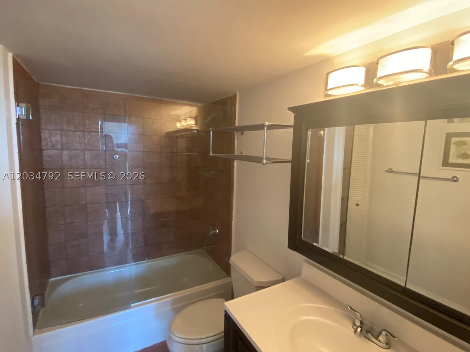 2450 NE 135th St #1012, North Miami FL 33181