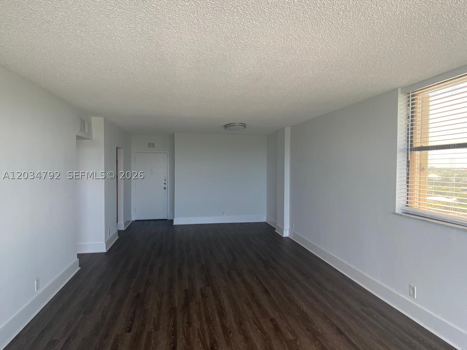 2450 NE 135th St #1012, North Miami FL 33181