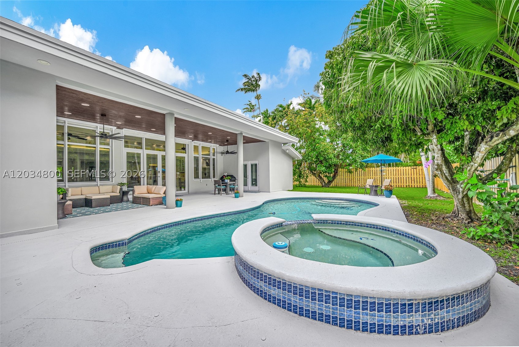 15845 SW 87th Ave, Palmetto Bay FL 33157