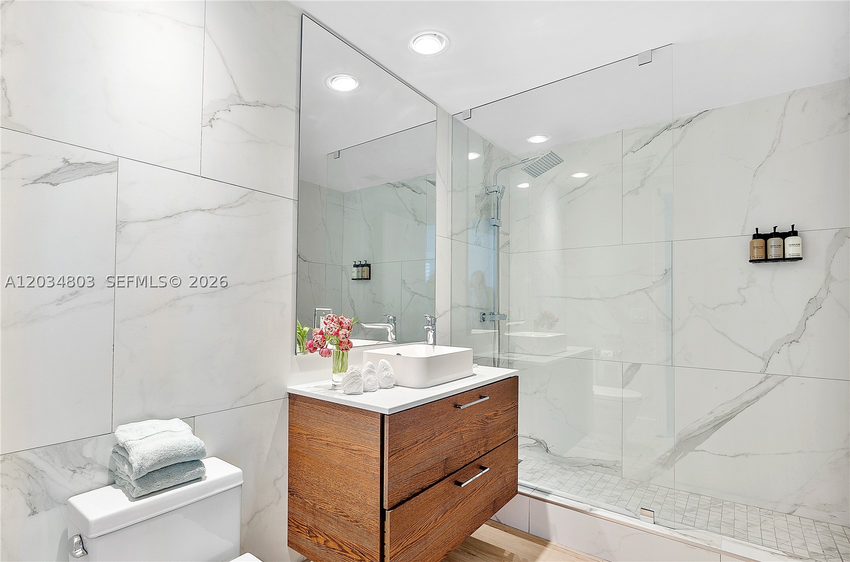 485 Brickell Ave #3211, Miami FL 33131