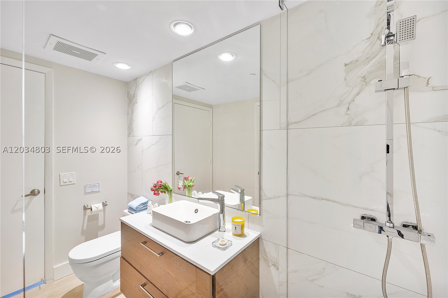 485 Brickell Ave #3211, Miami FL 33131