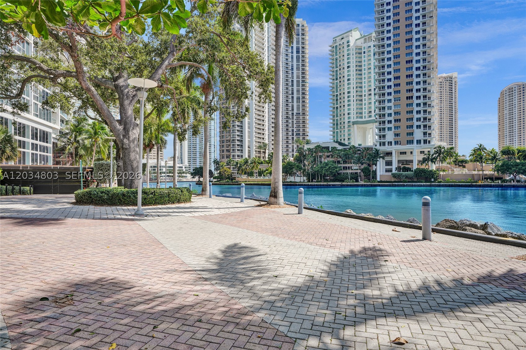 485 Brickell Ave #3211, Miami FL 33131