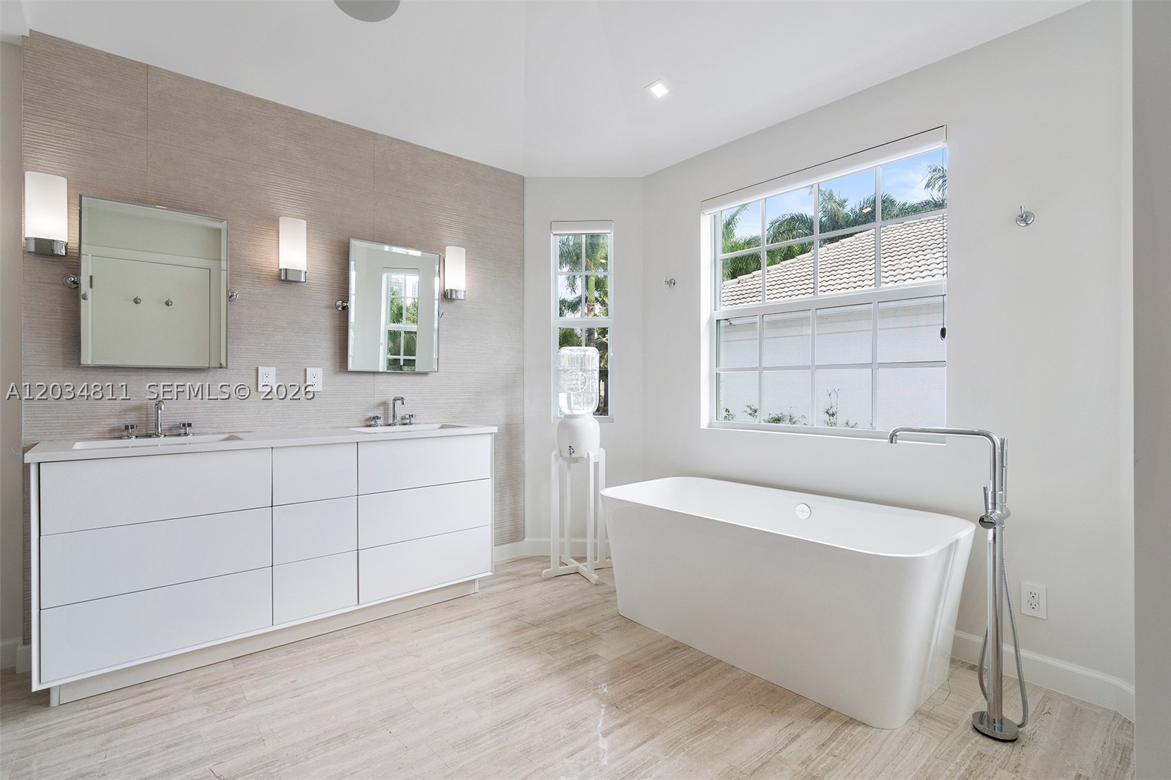 19941 NE 36th Pl, Aventura FL 33180