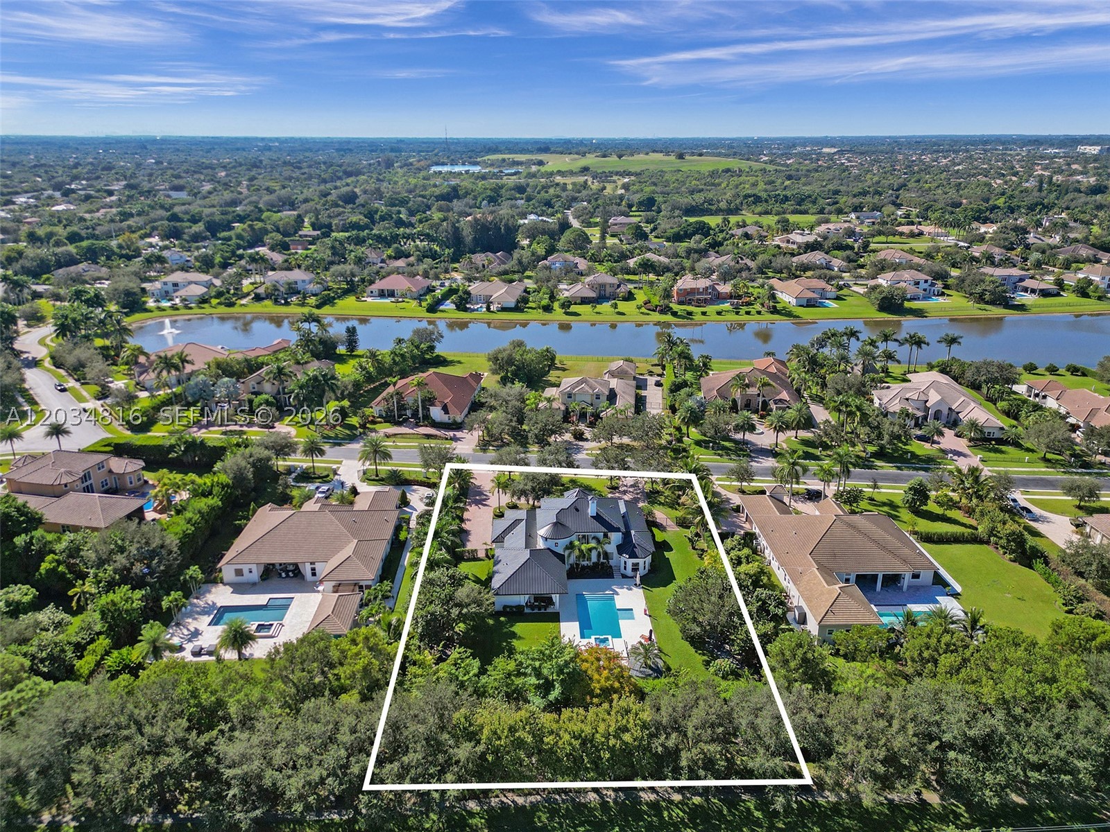 14321 N Jockey Cir N, Davie FL 33330